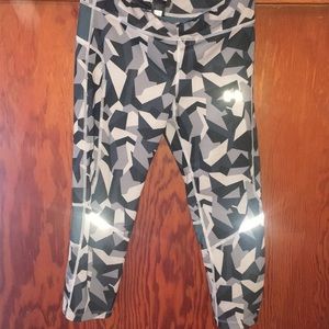 UNDER ARMOUR heat gear compression running pants